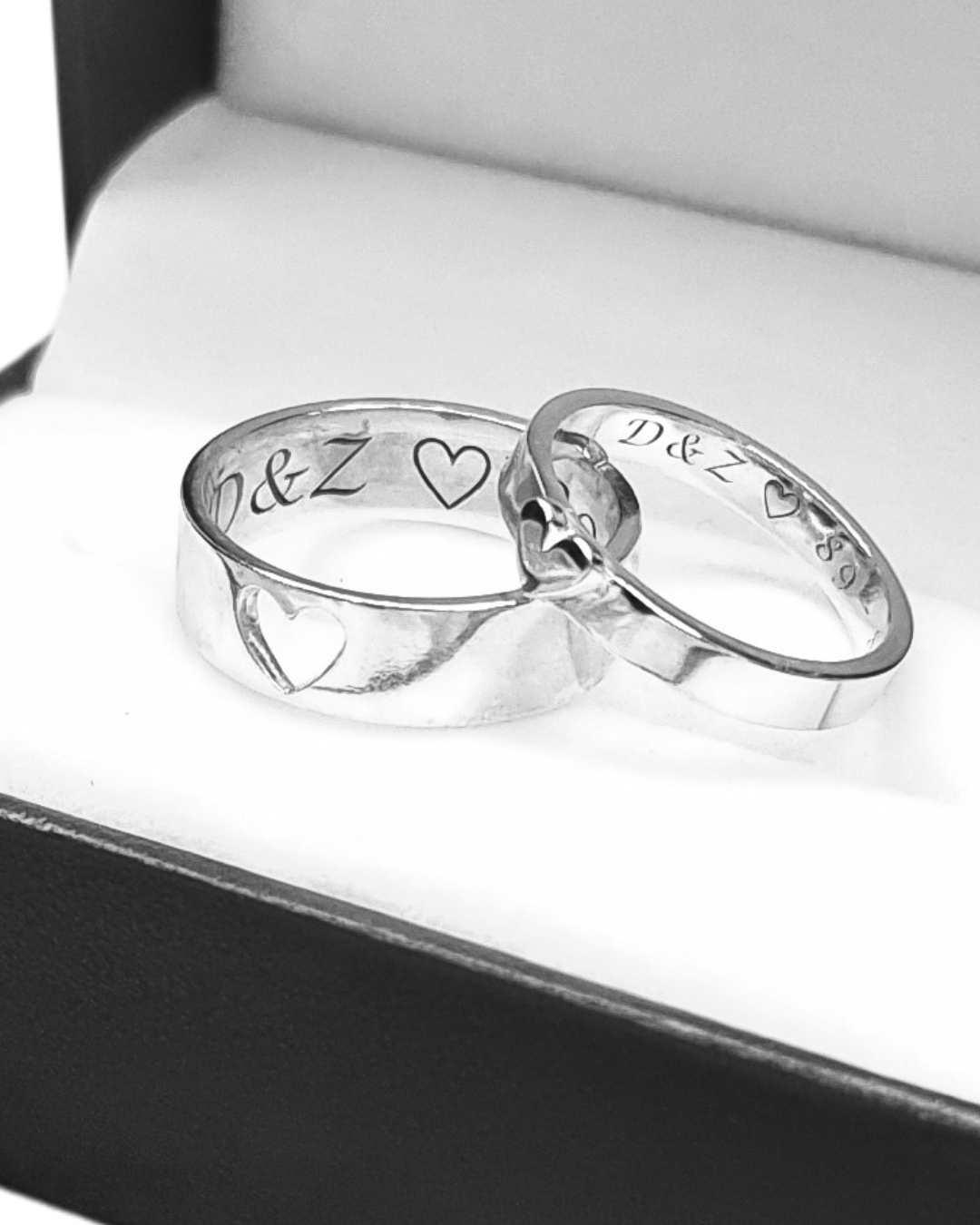 DUO DE ANILLOS CORAZON ENCAJADO