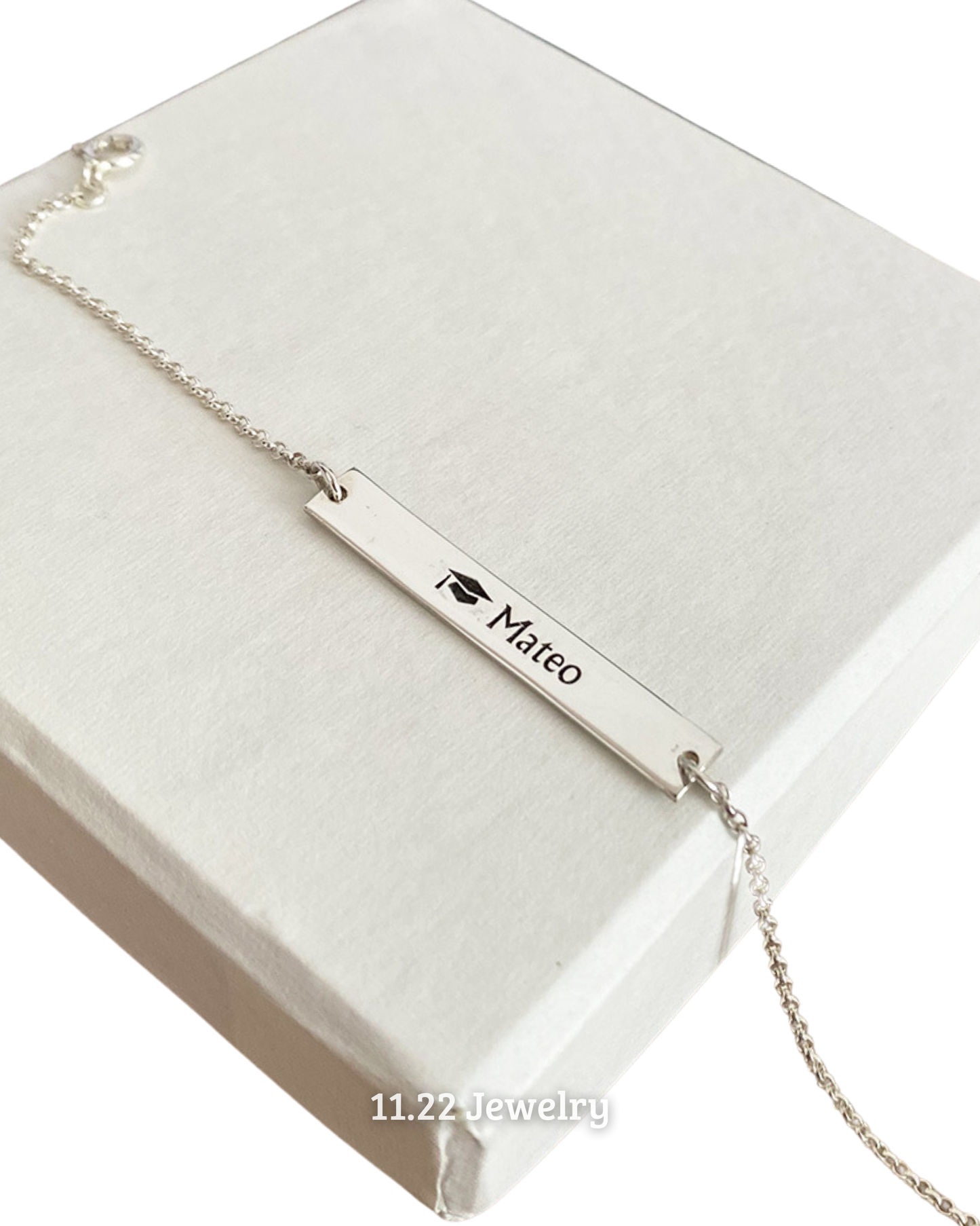 PULSERA PLACA RECTANGULAR + CADENA FINA