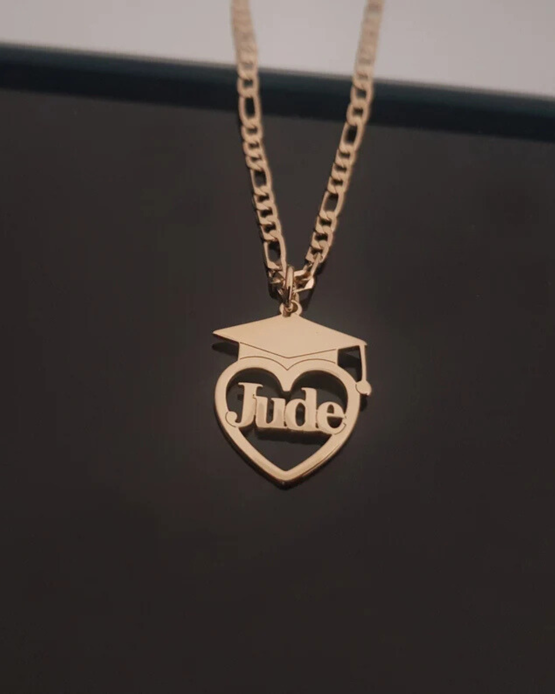 COLLAR BIRRETE + CORAZÓN CON NOMBRE