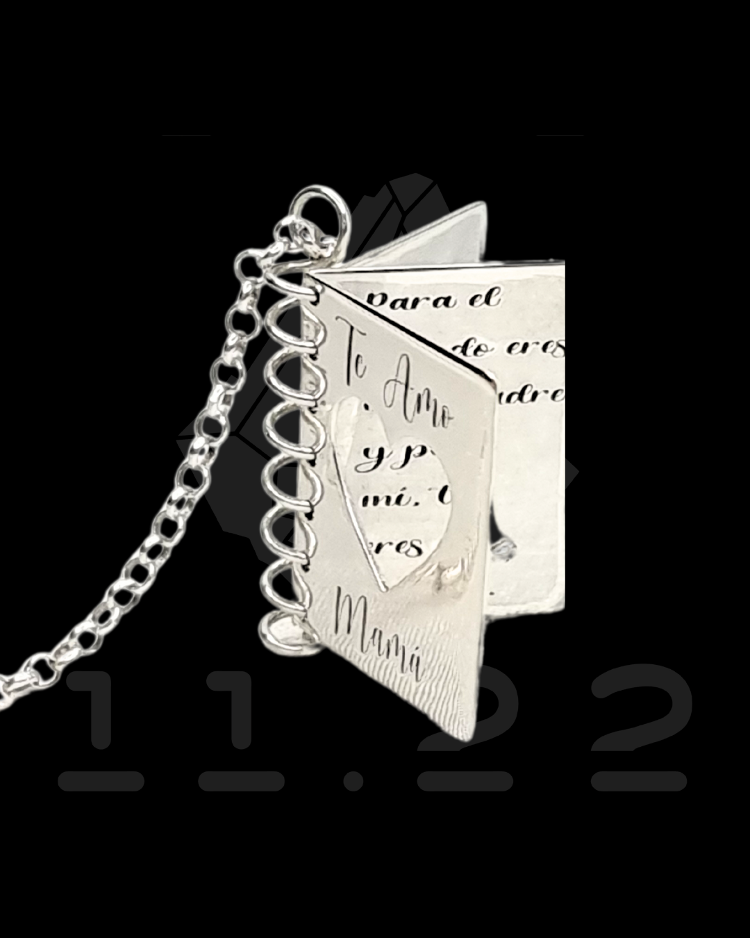 COLLAR LIBRO DE AMOR