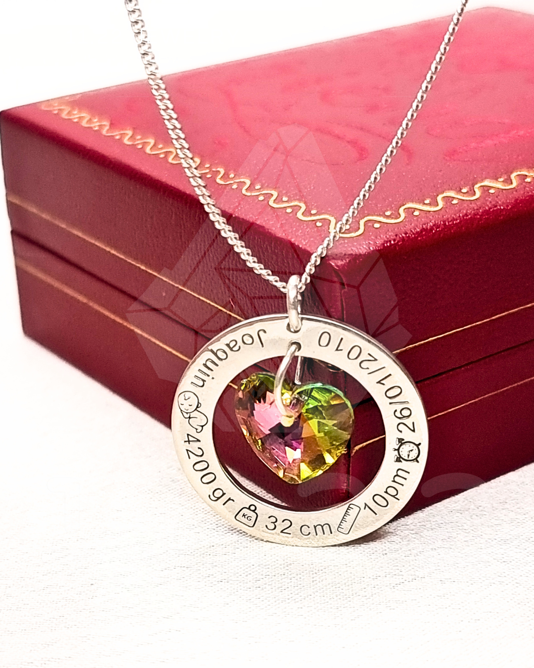 COLLAR CIRCULO DE LA VIDA CON CORAZÓN SWAROVSKI