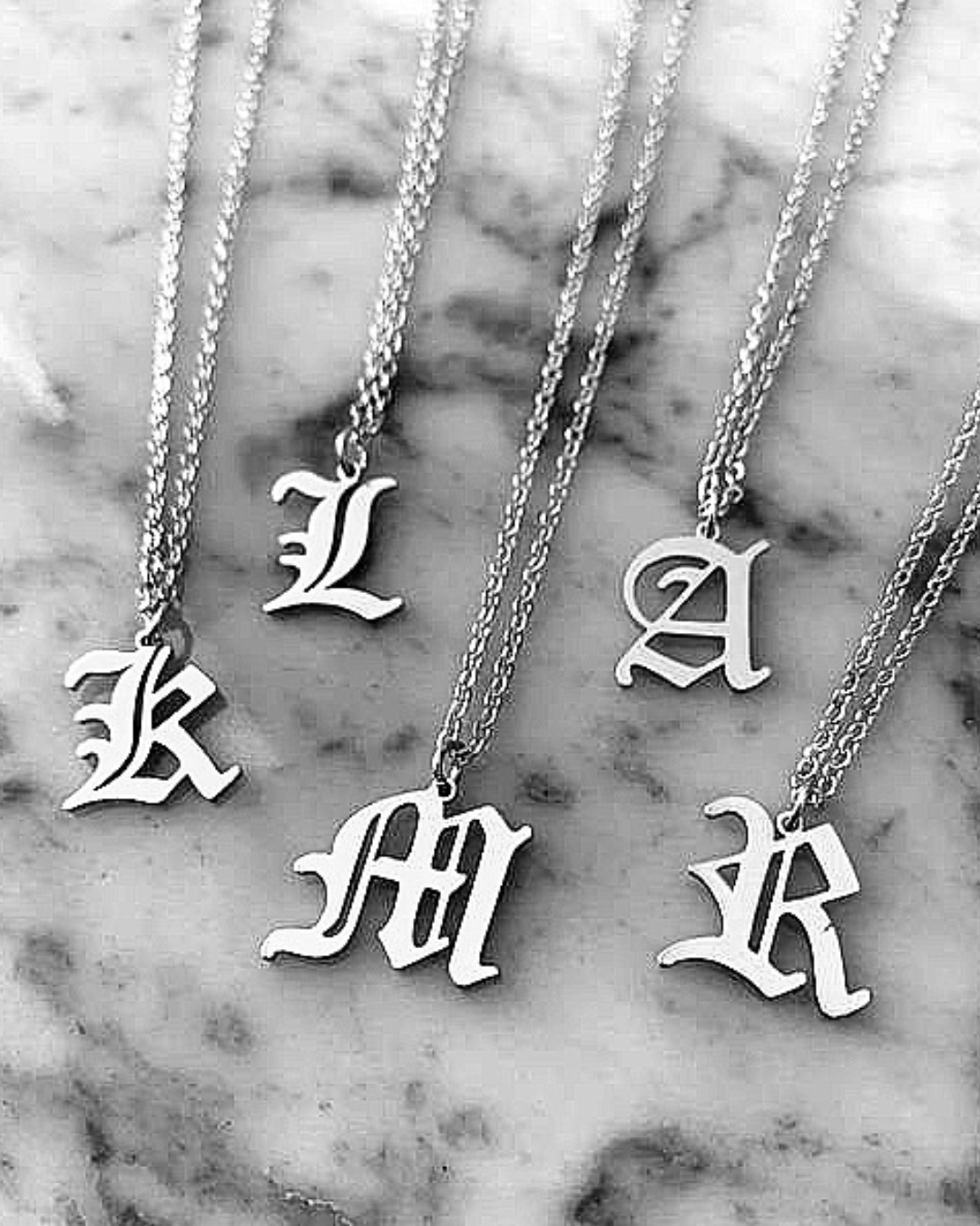COLLAR INICIAL MASCULINA