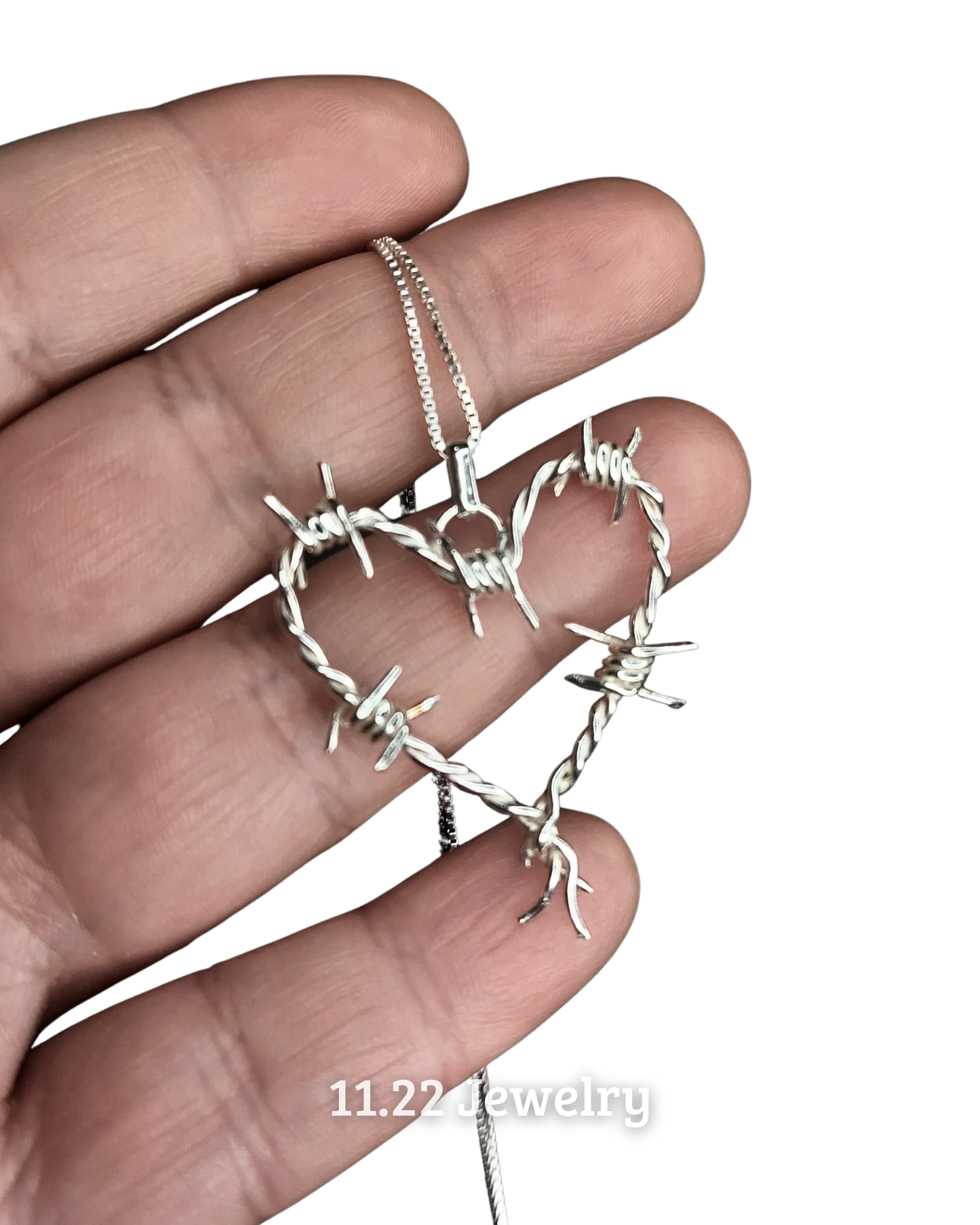 COLLAR CORAZON DE ESPINAS