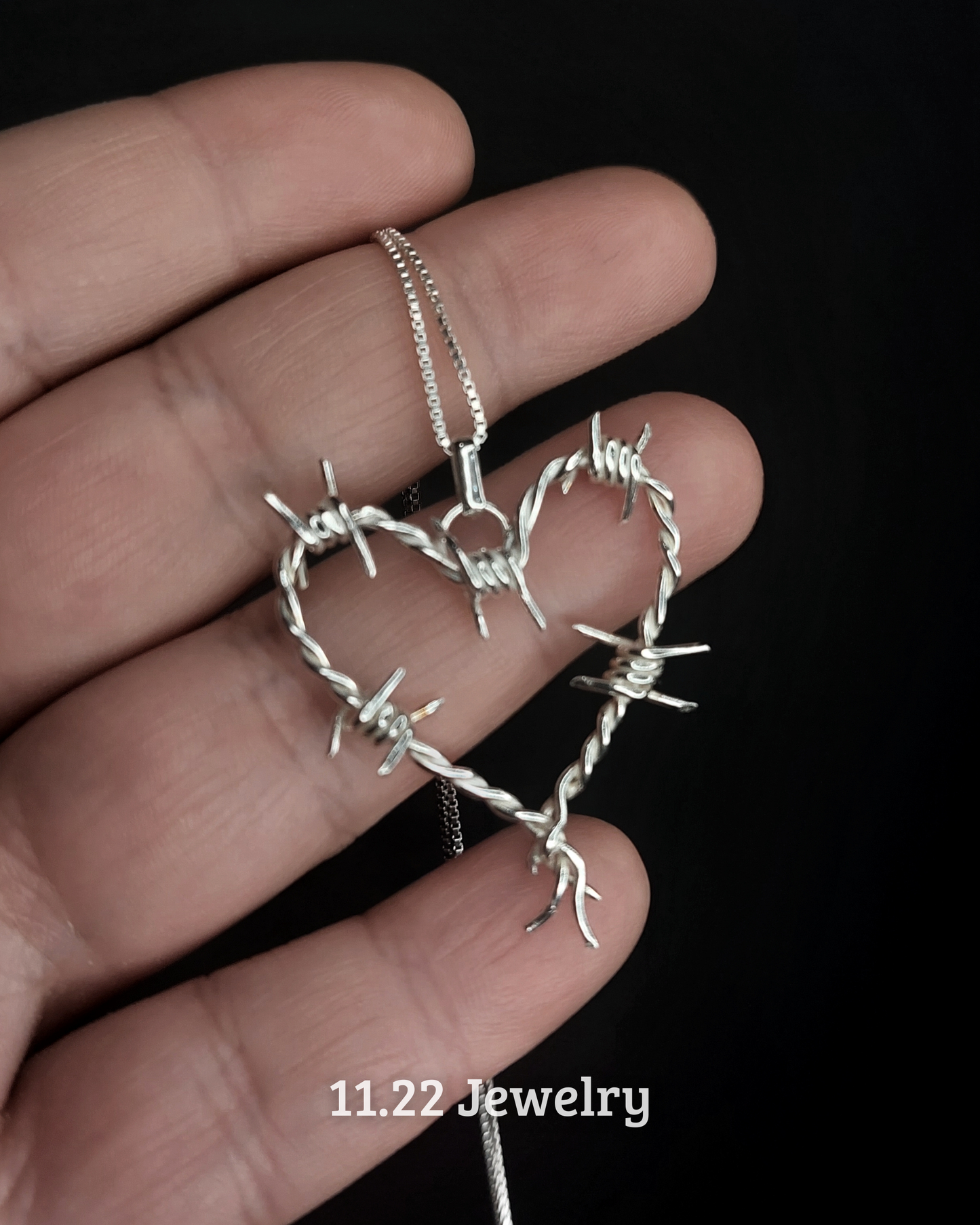 COLLAR CORAZON DE ESPINAS