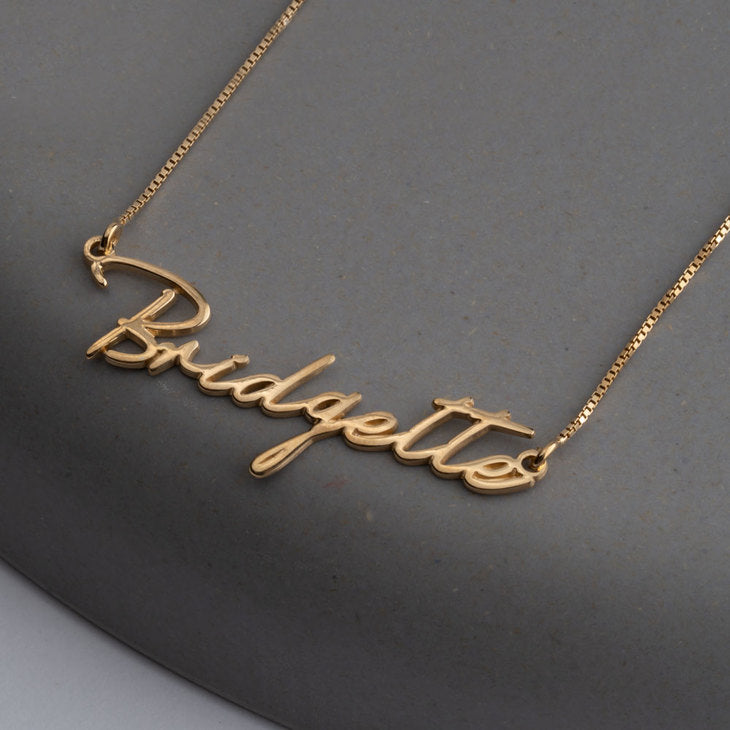 COLLAR NOMBRE CLASICO