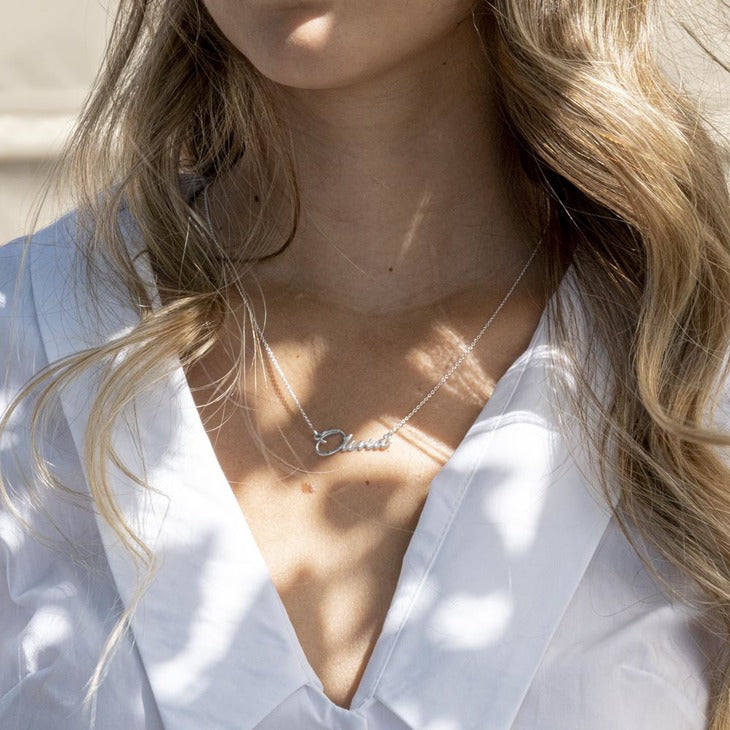 COLLAR NOMBRE CLASICO
