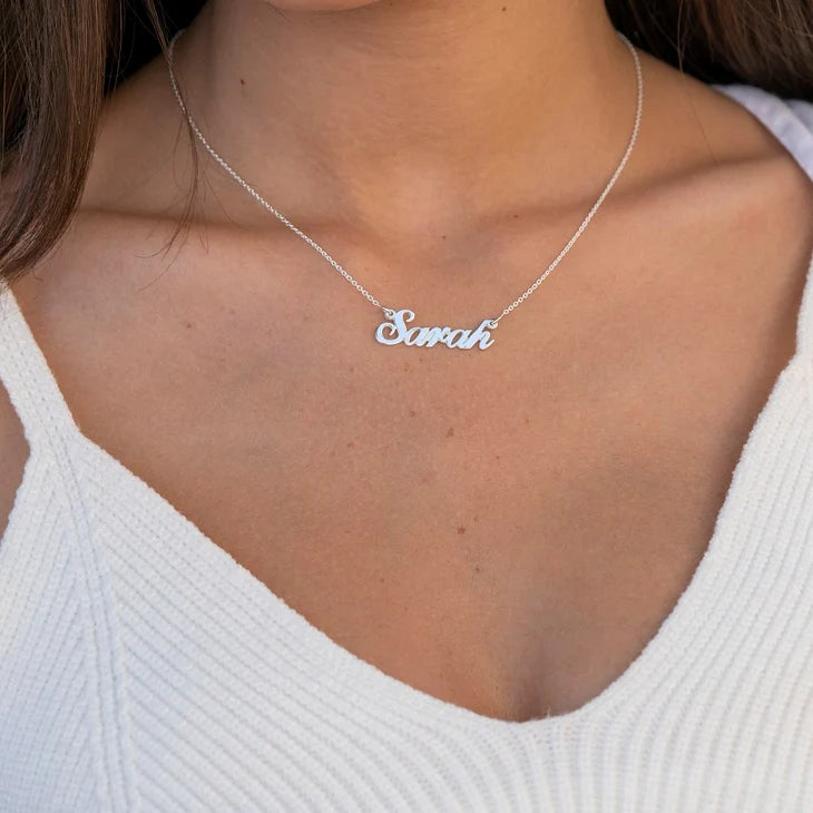 COLLAR NOMBRE CLASICO