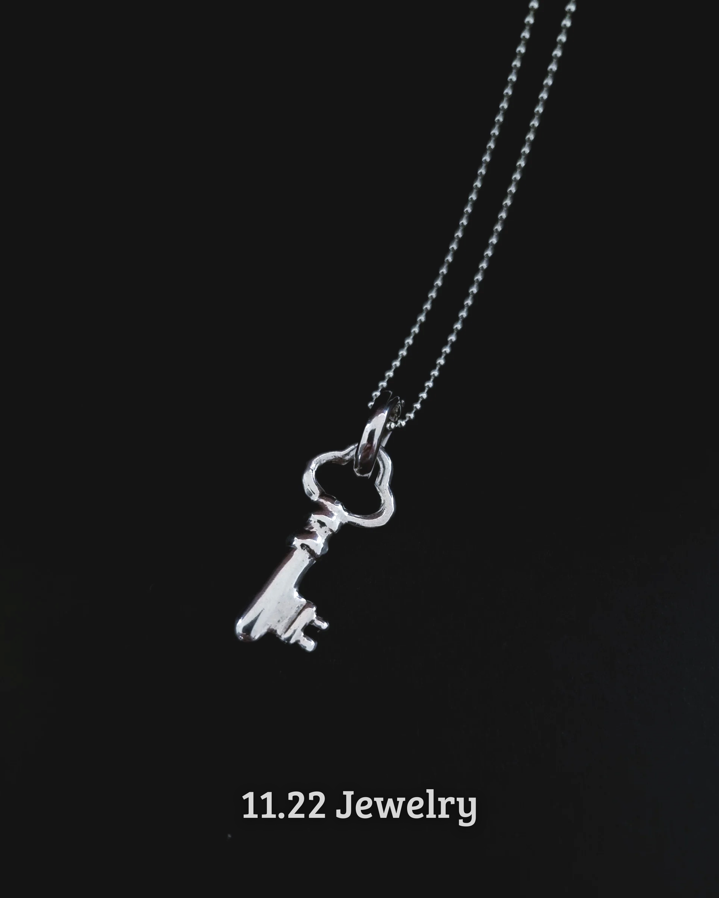 COLLAR LLAVE