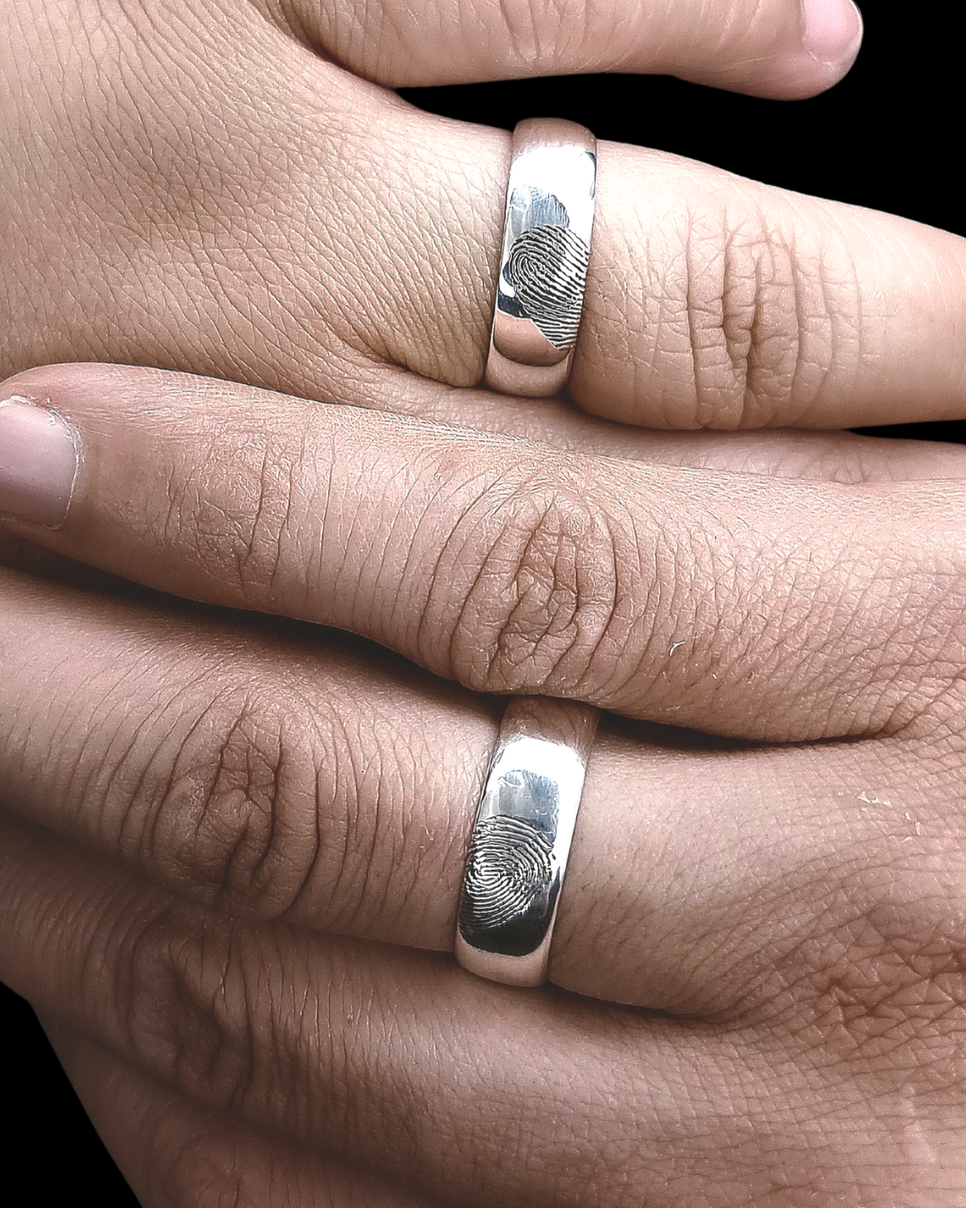 DUO DE ANILLOS CON HUELLAS DACTILARES