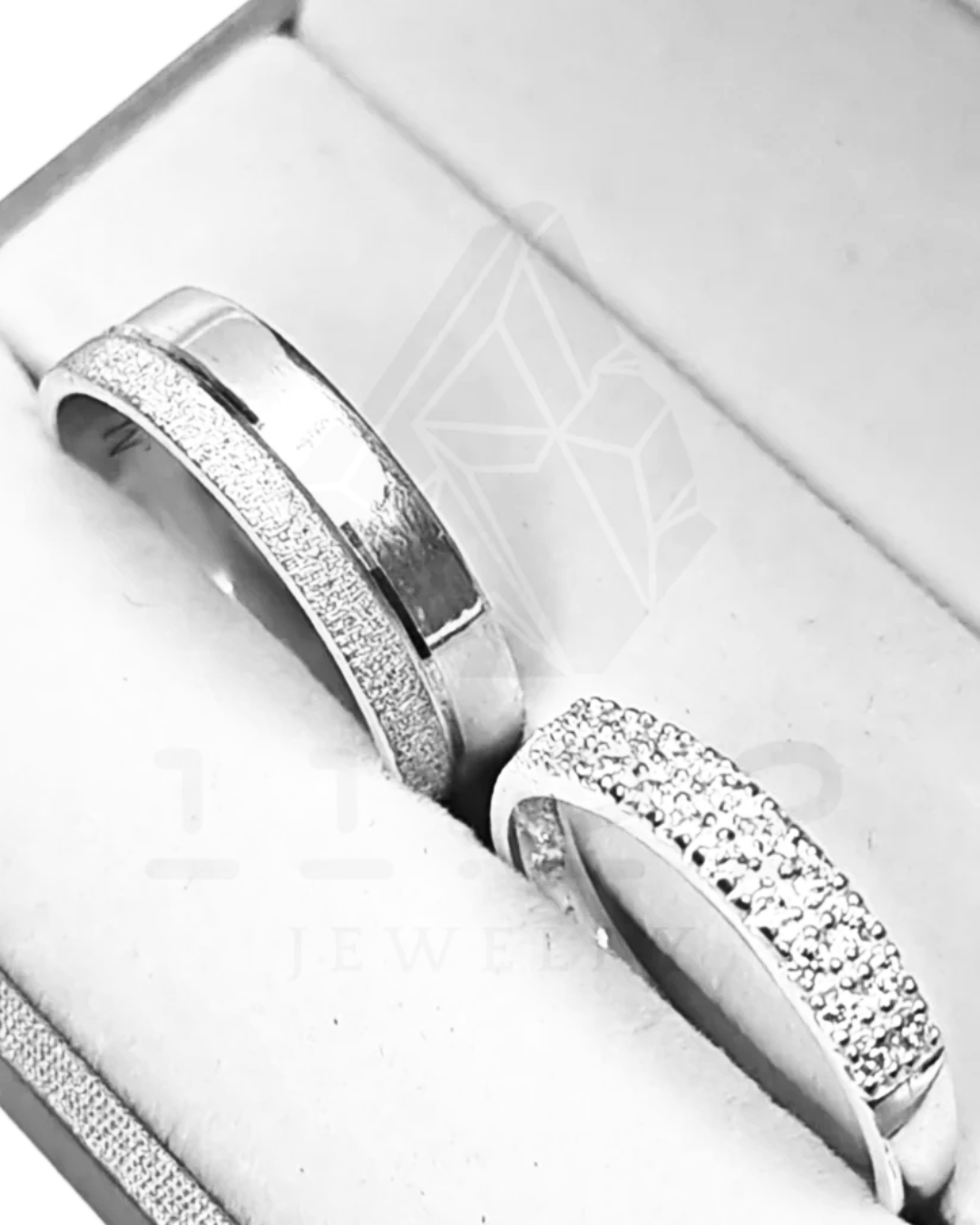 DUO DE ANILLOS ARENADO Y MEDIA CHURUMBELA