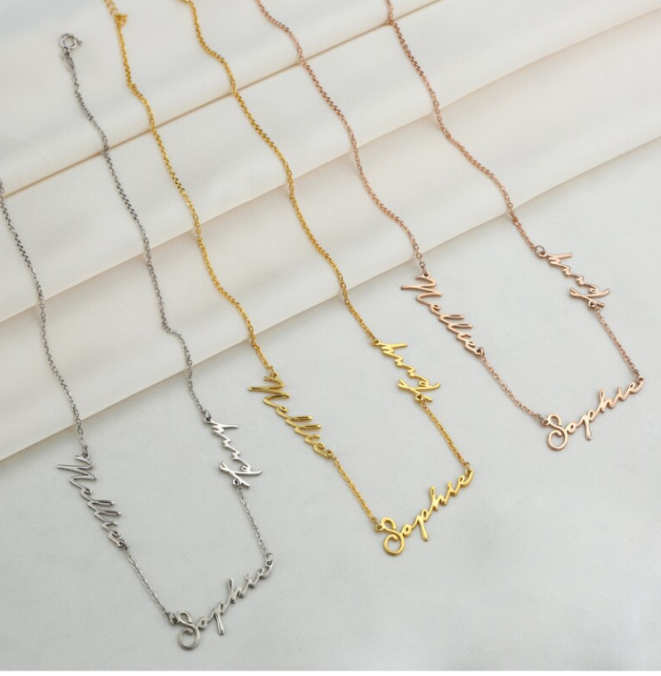 COLLAR TRIPLE NOMBRE