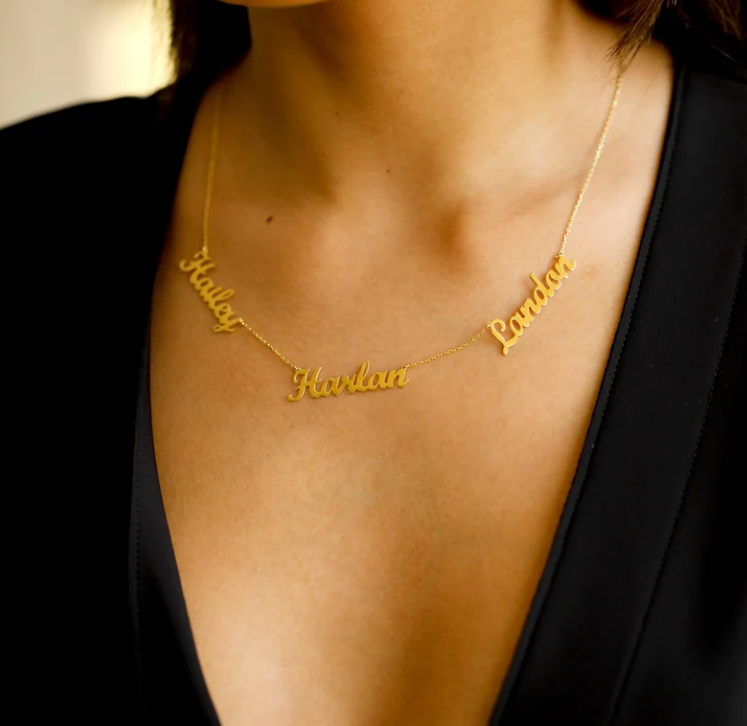COLLAR TRIPLE NOMBRE