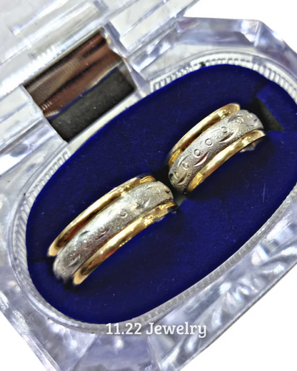 DUO DE ANILLOS CON LAMINA CON BAÑO DE ORO