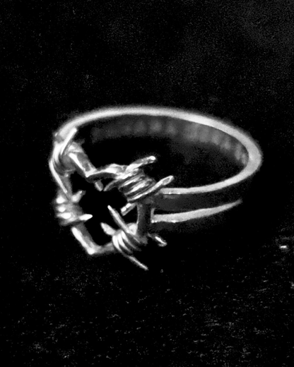 ANILLO CORAZON DE ESPINAS