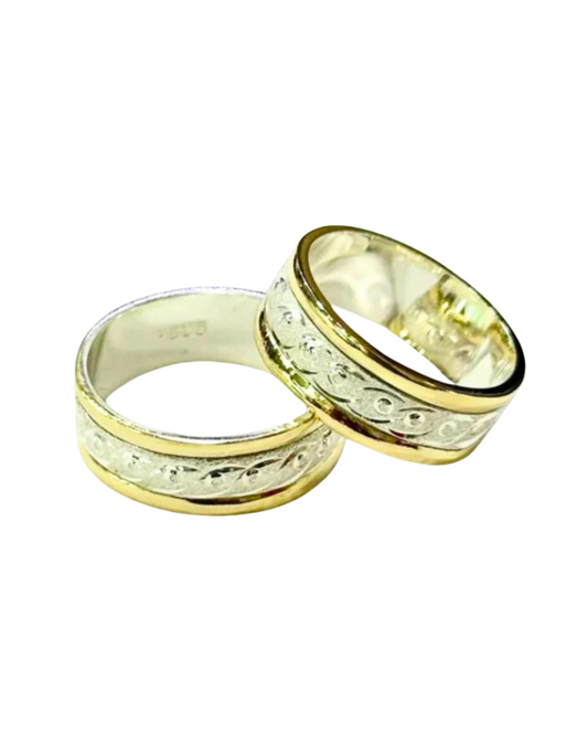 DUO DE ANILLOS CON LAMINA CON BAÑO DE ORO