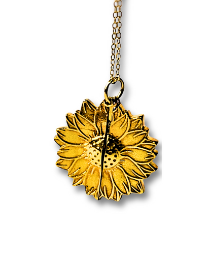 COLLAR GIRASOL RELICARIO