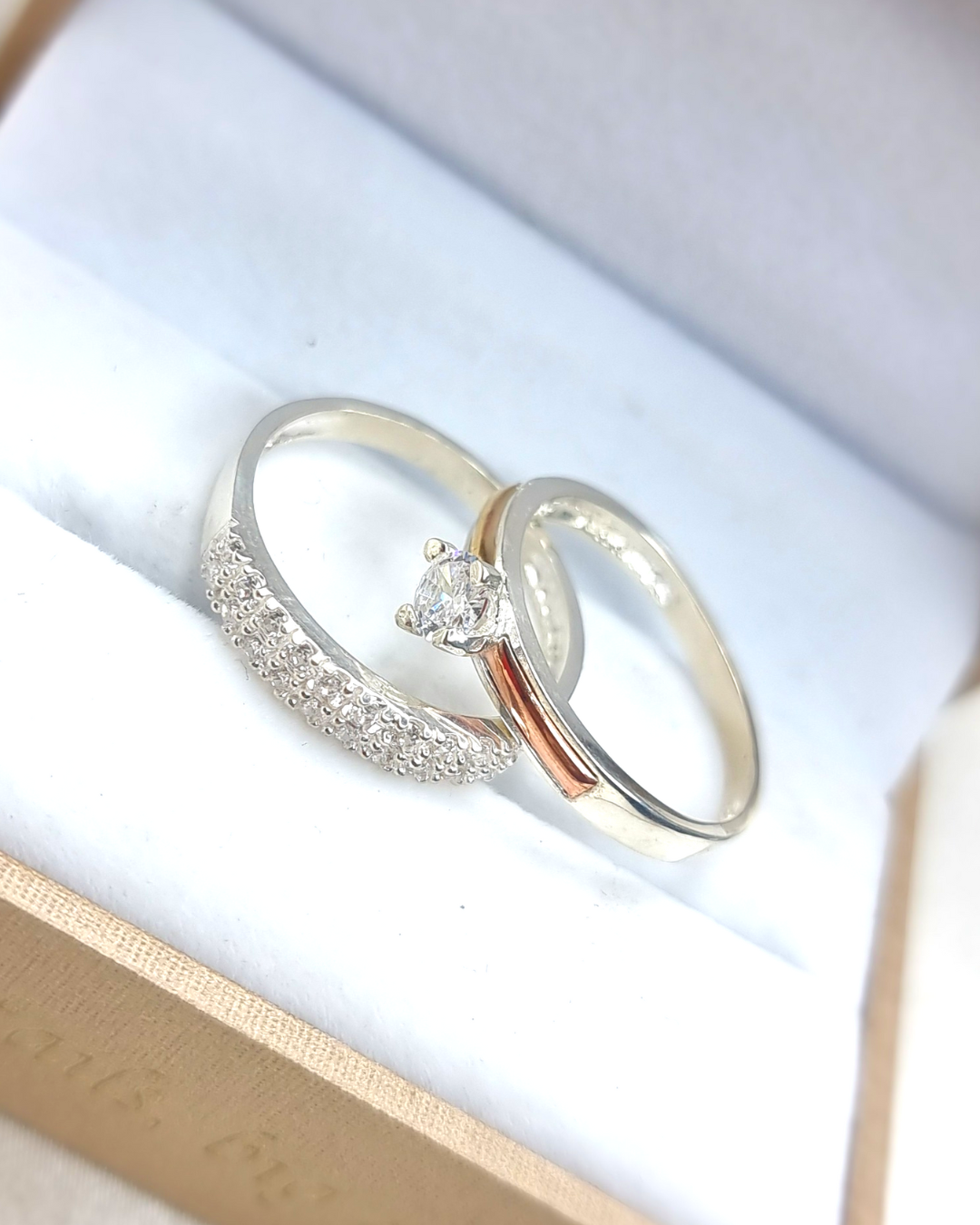 DUO DE ANILLOS MEDIA CHURUMBELA + ANILLO CIRCON CON LAMINA DE ORO